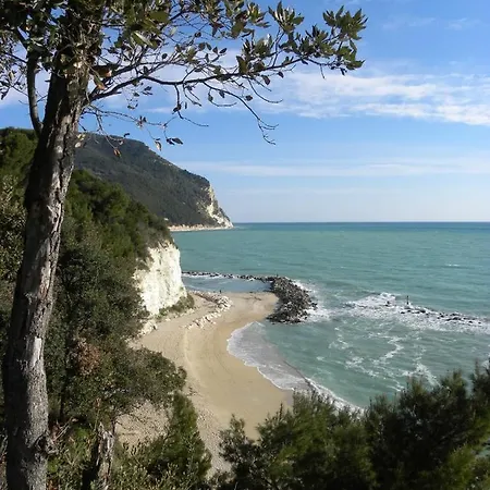Mare Di Stelle Sirolo